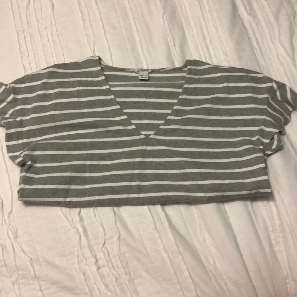 Flutter sleeve top